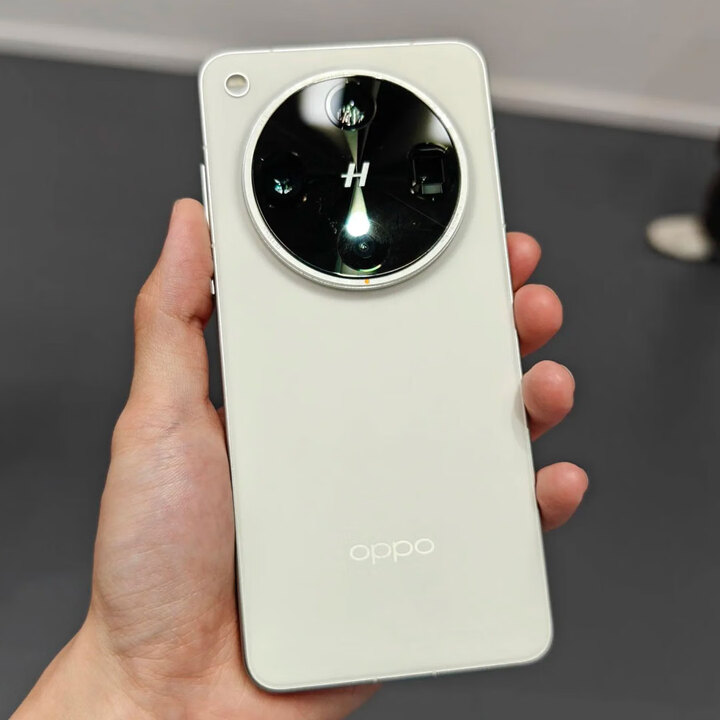 OPPOFind X8 Ultra 新品旗舰 拍照游戏5G智能手机 夜拍出色 x8Ultra  月光白 16GB+1TB卫星通信版