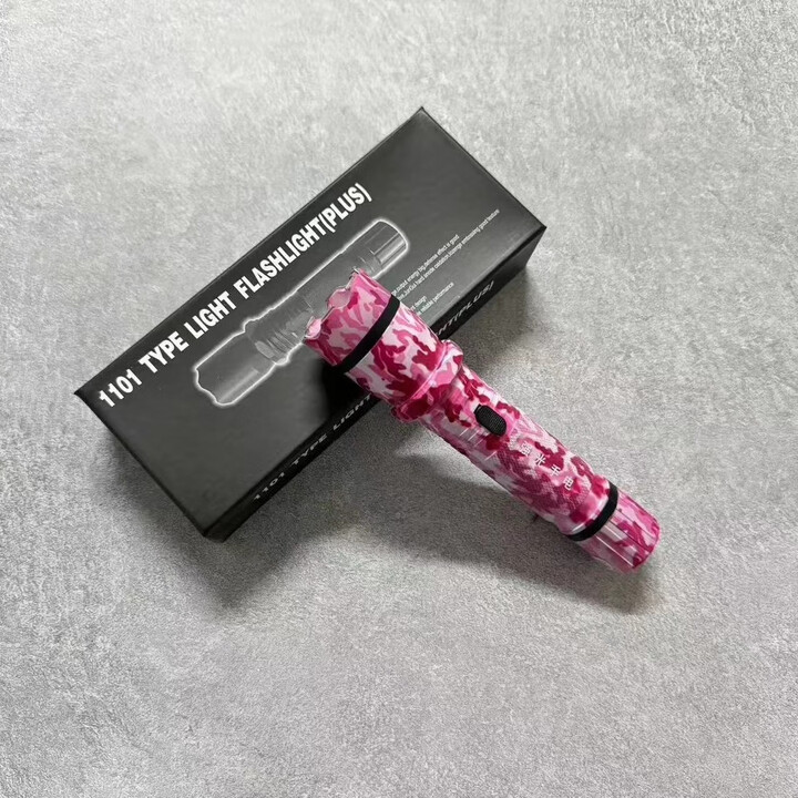 1101迷彩粉色强光手电 布套 豪华包装 强光 女士迷彩粉你值得拥有