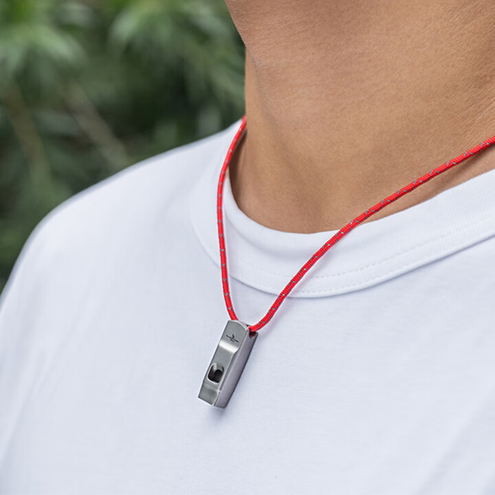 必唯（BOUNDLESS VOYAGE）纯钛户外求生口哨轻量便携野营救生哨子野营装备挂绳钛哨登山 Ti9020O 120分贝