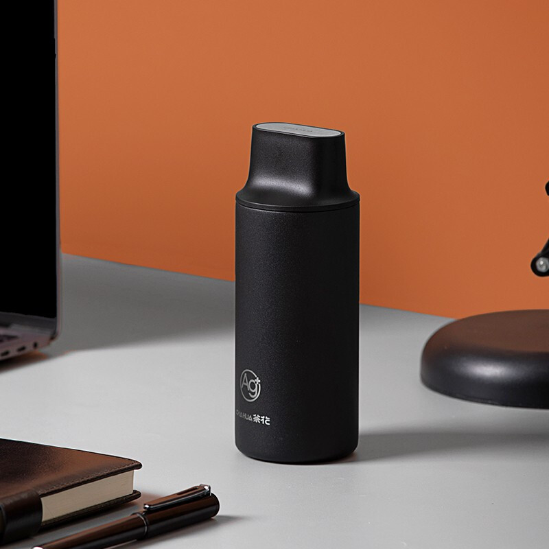 茶花不锈钢保温杯男女户外旅行水杯便携防滑学生茶杯时尚茶杯外带 430ml 白色