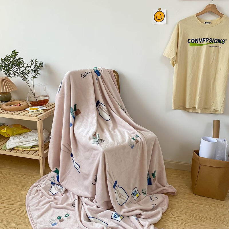 伊伊爱 柔软舒适好梦亲肤保暖牛奶绒毯 肉多多 200*230cm/Y0HG02100049