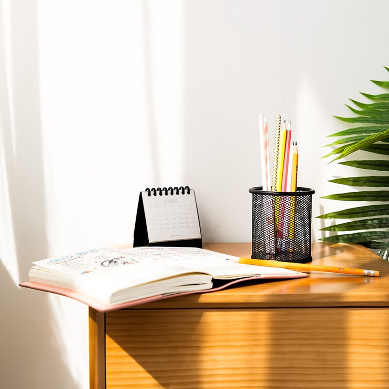 得力（deli）金属网状笔筒笔插圆形方形简约网纹创意桌面化妆刷收纳盒收纳桶笔盒大容量多功能办公用品 圆款-金属网格笔筒 9172