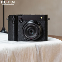富士（FUJIFILM）GFX100RF 无反中画幅相机 35mmF4固定镜头 黑色（1.02亿像素 3档数码变焦 镜间快门 仅735g）