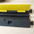 压线板线槽减速带橡胶PVC电缆护线槽板水管盖线板演出展会过线槽 黄黑减速带小槽