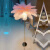羽毛落地灯婚庆路引灯鸵鸟毛北欧客厅茶几置物架立式灯 蓝色羽毛1.6米高三色光源