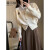 蔓尔依（MANERYI）连衣裙新款2024春秋季韩版时尚女装套装假两件针织衫半身裙子法式 单米白色上衣 XL
