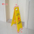 正在清洁小心地滑警示牌a字卫生间提示标识指示牌打扫清扫进行中 工作进行中