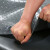 海斯迪克 PVC防滑地垫(15米) 防水塑胶车间橡胶地毯 牛津普厚款 人字纹0.9米宽(灰色) HKZX-17