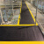 工厂车间地胶pvc地垫工业专用走道垫仓库地板叉车防滑脚垫 绿色钢化纹黄色警示 1.2米*20米*3MM
