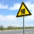 斑马线马路交通标志牌三角形道路警示牌人行道指示牌反光 2米立柱+底盘 70x70cm