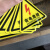 有电危险警示贴 三角形 安全标识牌 贴纸 警示牌标识牌黑色 有电危险黑色 4x4cm