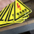 警示贴 三角形 安全标识牌 当心触电 贴纸 警示牌标识牌 黑色闪电 8x8cm