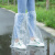 一次性防水鞋套雨天高位加厚防滑男女款透明隔离靴套耐磨塑料脚套 超厚短筒鞋套鞋型[松紧口]白