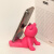 贤狐创意草莓熊手机支架桌面可爱粉色小熊摆件平板架办公室手机架好物 小飞象手机架魅力粉
