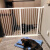 起点高（KIDGO）婴儿童门口防护栏小孩楼梯栅栏宠物狗围栏阳台客厅厨房分隔栏杆 白色110cm高 适用宽度117-124cm
