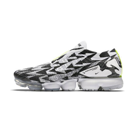 Nike Vapormax Moc 2 Black Pink AJ6599 001 footattract.com