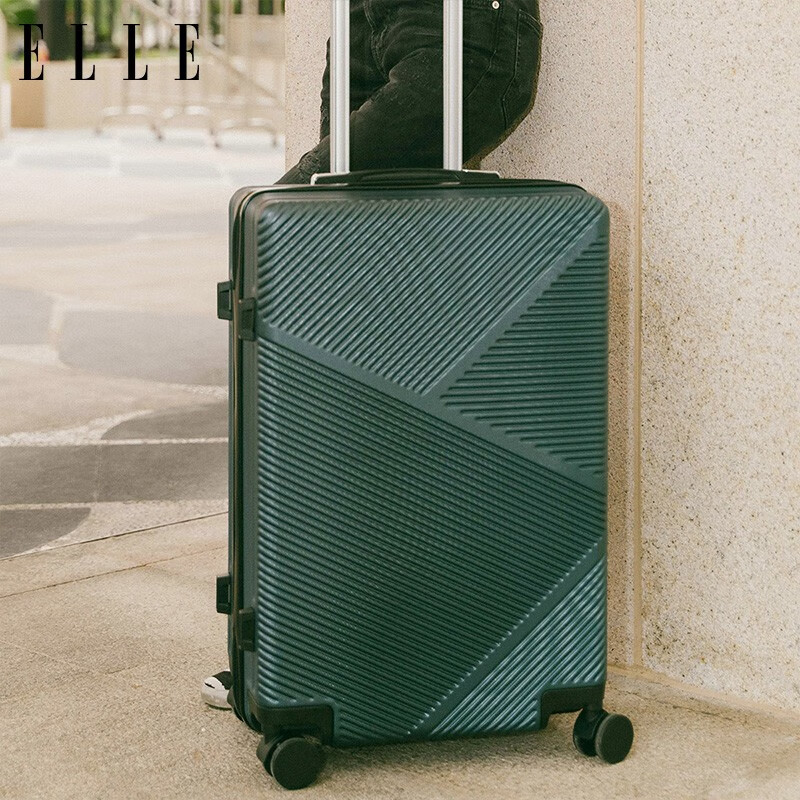 外交部就外国游客带大旅行箱来华扫货等答问