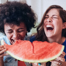 寿禾 西瓜种子麒麟瓜南方8424水果种子无籽早熟晚熟甜王巨型特大小西瓜多品种种苗四季黑皮黄心种籽阳台 寿禾大果黑美人西瓜种子 20粒原装