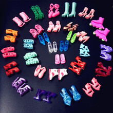 芭芘娃娃的鞋子皇冠  洋娃娃手工鞋子衣服通用婚纱首饰皇冠儿童女孩公主过家家配件饰 35双鞋子 30厘米娃娃佩戴