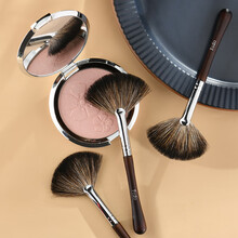 FOZO 高光扇形刷 一支腮红刷便携散粉刷貉子毛动物毛化妆刷 扇形余粉刷（单支装）