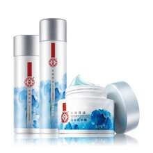 大宝水润灵动保湿护肤套装深层清洁 深层补水保湿 有效锁水 滋润养颜 水润灵动 高效保湿 柔肤水150ml+乳液130g+精华霜50g