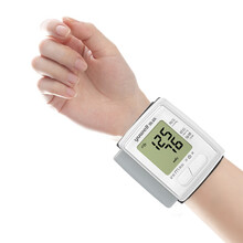 鱼跃（YUWELL）血压测量仪 家用老人电子血压计机手腕式 高精准全自动智能语音便携式YE8900A 【基础款】YE8800C血压计（手腕式）