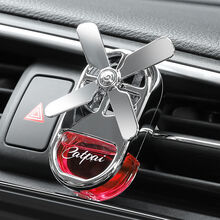 汽车香水座出风口车载空调香水车用香水除味香薰精油小风扇香水夹 摩登coco【亮银-红色】 风扇香水两个+补充液1瓶