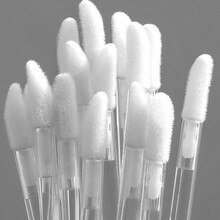 100支一次性唇刷棒植绒口红刷唇釉眼影刷美睫慕斯清洁棒棉签25支 粉色 100支桶装