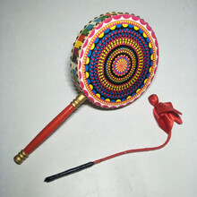 京炫（JINGXUAN)热巴鼓牛皮热巴鼓手柄鼓舞蹈道具鼓演出鼓表演藏族热巴图案可定制 28厘米彩色鼓身+鼓棒