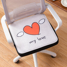 念柔 四季通用椅垫凳子坐垫绒毛办公室久坐学生女椅子座垫屁股软垫薄款 心动(法兰绒  填充舒适太空棉) 50X50cm(防滑背胶点，带系绳)