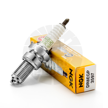 NGK摩托车火花塞D8EA铱金D8TC 2197宗申力帆嘉陵隆鑫三轮125 150通用 DR8EGP