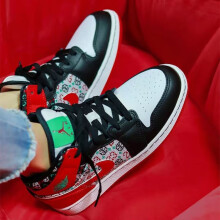 耐克（NIKE）潮品女鞋2025春季新款Air Jordan 1 AJ1情人节限定篮球鞋 DM1208-150 39