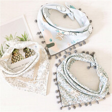 女宝宝三角口水巾棉婴幼儿童围嘴兜蕾丝花边双层按扣围巾韩版 白蓝蓝