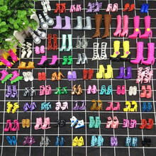 芭比娃娃鞋子套装包衣服配饰婚纱裙儿童玩具公主洋娃娃女孩水晶鞋 40双不同款鞋子+饰品5个