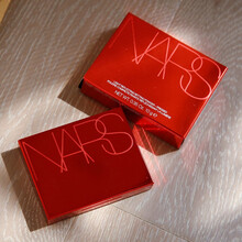 纳斯NARS粉饼大白饼2021情人节限定蜜粉饼裸光透明色蜜粉散粉定妆蜜粉饼持久遮瑕控油 情人节限定红色10g