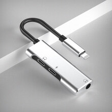 Avigers 苹果X耳机转接头 三合一转换器充电听歌通话 转换3.5mm+双Lightning 【金属银】充电+听歌+通话+线控