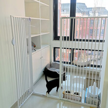 聚悠宠猫围栏门栏猫咪栅栏宠物狗护栏狗狗隔离栏挡猫猫防护门拦猫用防爬小猫防逃栏杆家用室内防跳 适用宽度139-146cm 高度150cm