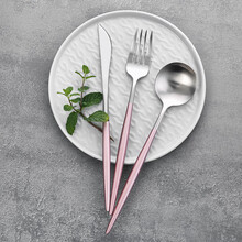 京东京造 304不锈钢西餐牛排刀叉三件套餐具粉银套装（新品））