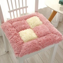 金字塔 毛绒坐垫办公室椅子垫加厚秋冬汽车座垫榻榻米餐椅垫学生防滑垫 四拼垫-粉色 一个