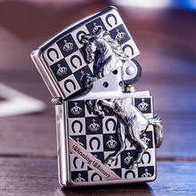 zippo打火机防风煤油之宝 原装正品珍藏版奔腾骏马徽章 胜利之马 马到成功 专柜正版之宝 皇冠熏银马