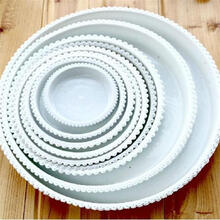 雅亭 鑫腾花卉 圆形塑料托盘 花盆托盘 白色 红色托盘 圆形波浪边 塑料花盆盆栽办公室桌面托 280型内口径21厘米 白色