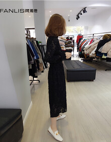梵莉思蕾丝中长款连衣裙女 欧洲站女装2019秋季新款立领性感优雅连衣裙女 黑色 S
