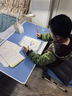 领坚儿童学习桌中小学生可升降书桌椅课桌写字桌小户型培训班家用套装 学校款桌椅pro(5cm铁柱)+绿色 60CM*40CM*76CM 实拍图