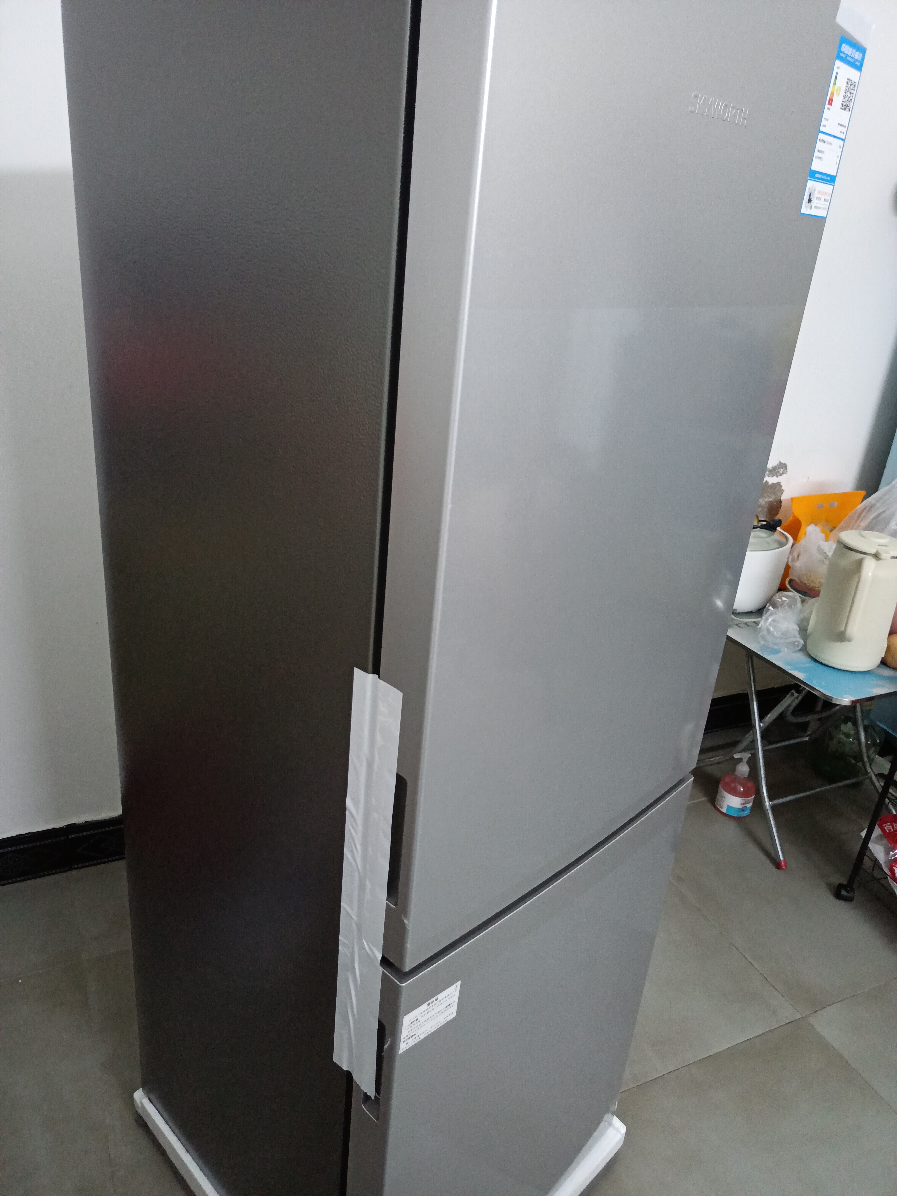 创维(SKYWORTH)185L+ 两门双门迷你小型电冰箱 家用租房宿舍用 节能省电低音降噪 冷藏冷冻 实拍图