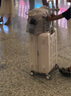 爱华仕行李箱20寸可上飞机登机箱十大品牌拉杆箱大容量旅行箱包密码箱 磨砂米白【冬季心选色】 24英寸 【3-5天中途行】40%选择 实拍图