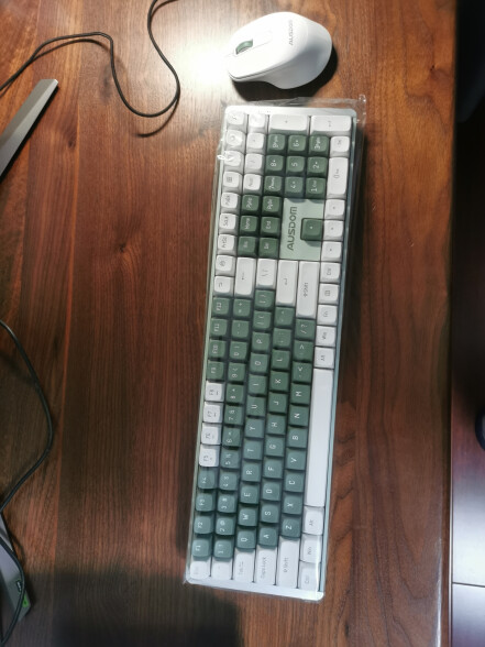 阿斯盾机械键盘鼠标套装游戏电竞无线2.4G家用办公台式笔记本电脑多键无冲Hola111绿色机械键盘套装 晒单实拍图