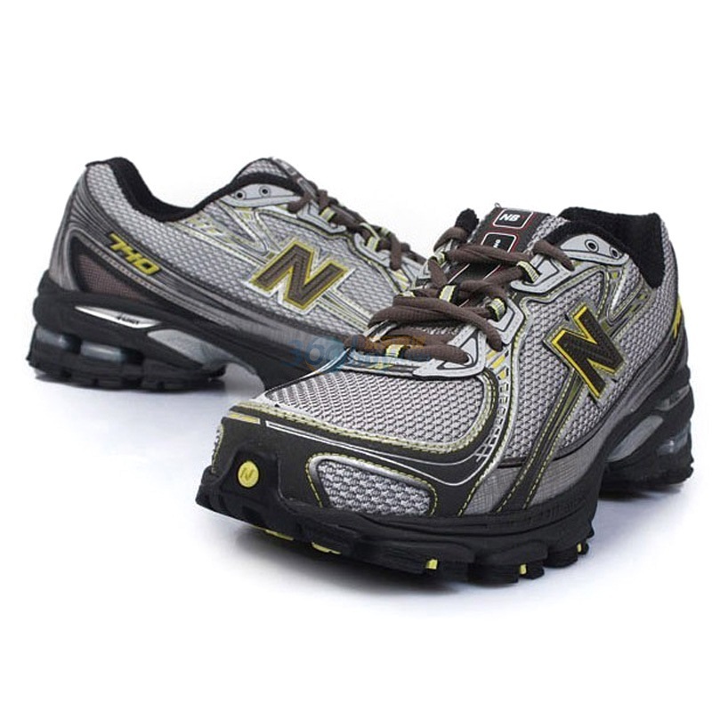 newbalance新百伦男式运动越野跑步鞋9.5码mr740by02e