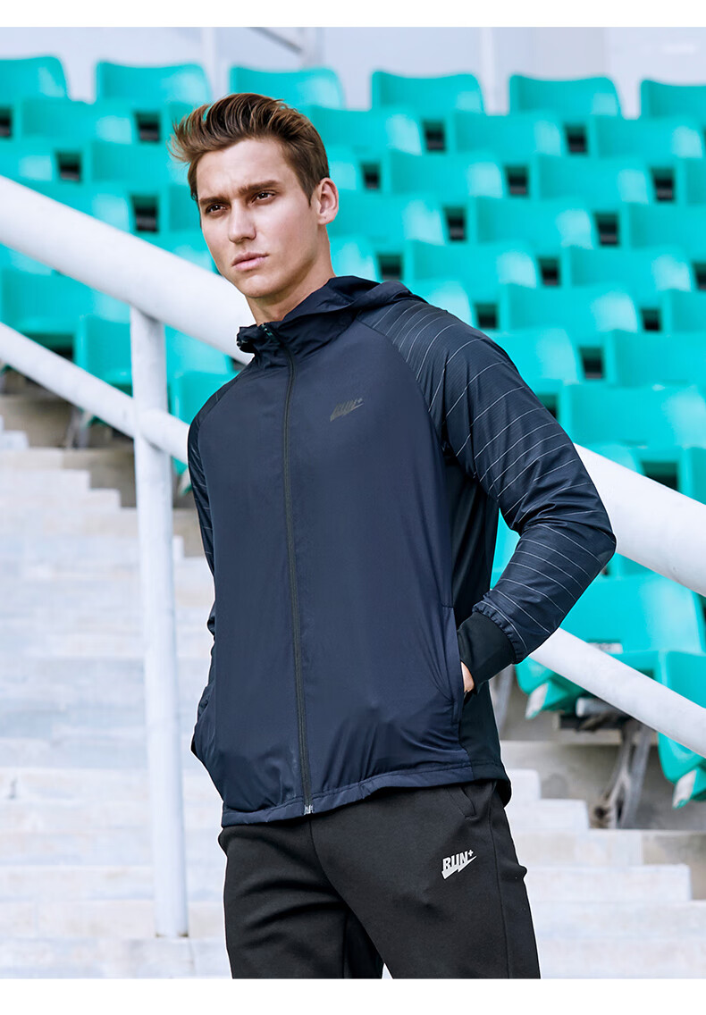 乔丹官方旗舰男装运动风衣2019秋季新款连帽梭织上衣男士休闲外套运动